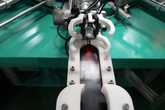 ৩৬০ ডিগ্রি স্বয়ংক্রিয় হট স্ট্যাম্পিং মেশিন ৩০০০ পিসি/এইচআর হট ফয়েল মেশিন